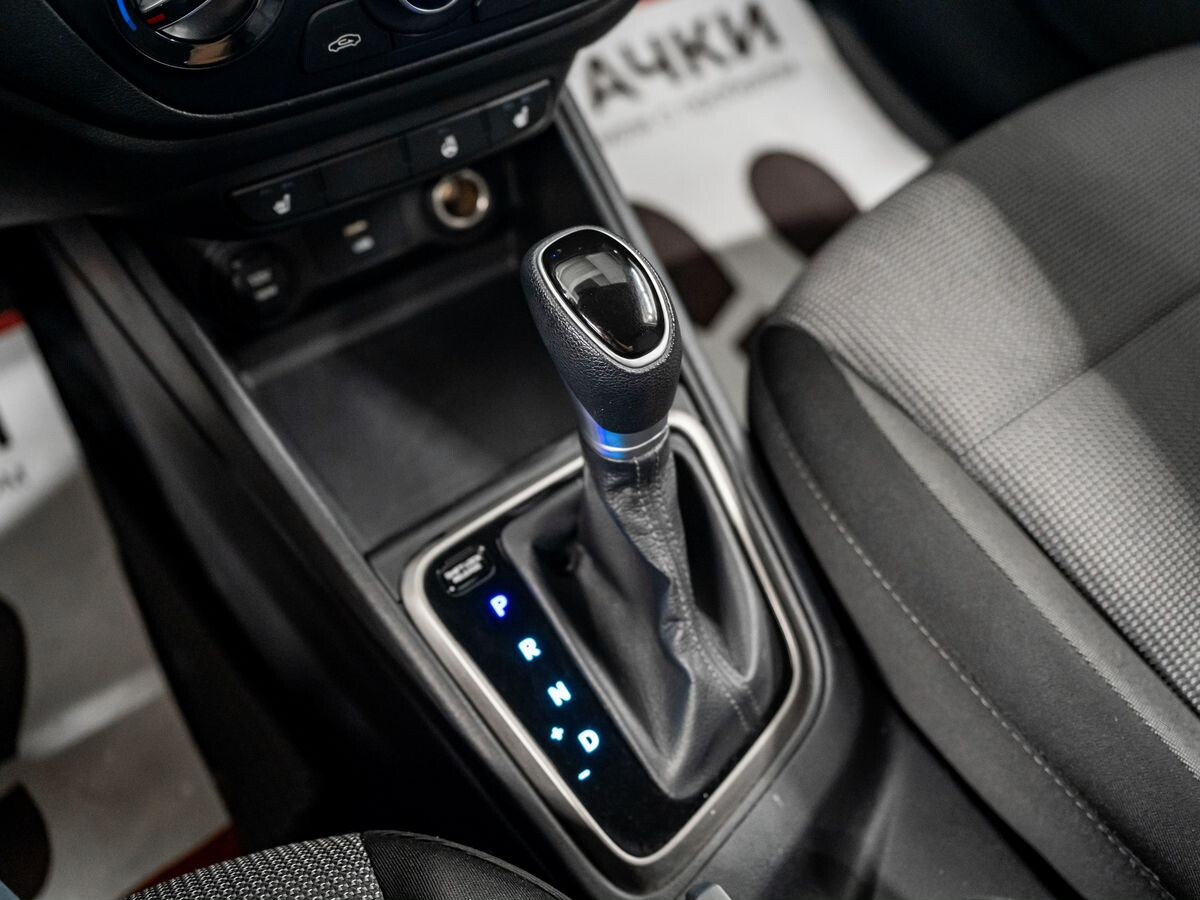 Hyundai Solaris 2020 - фото автомобиля