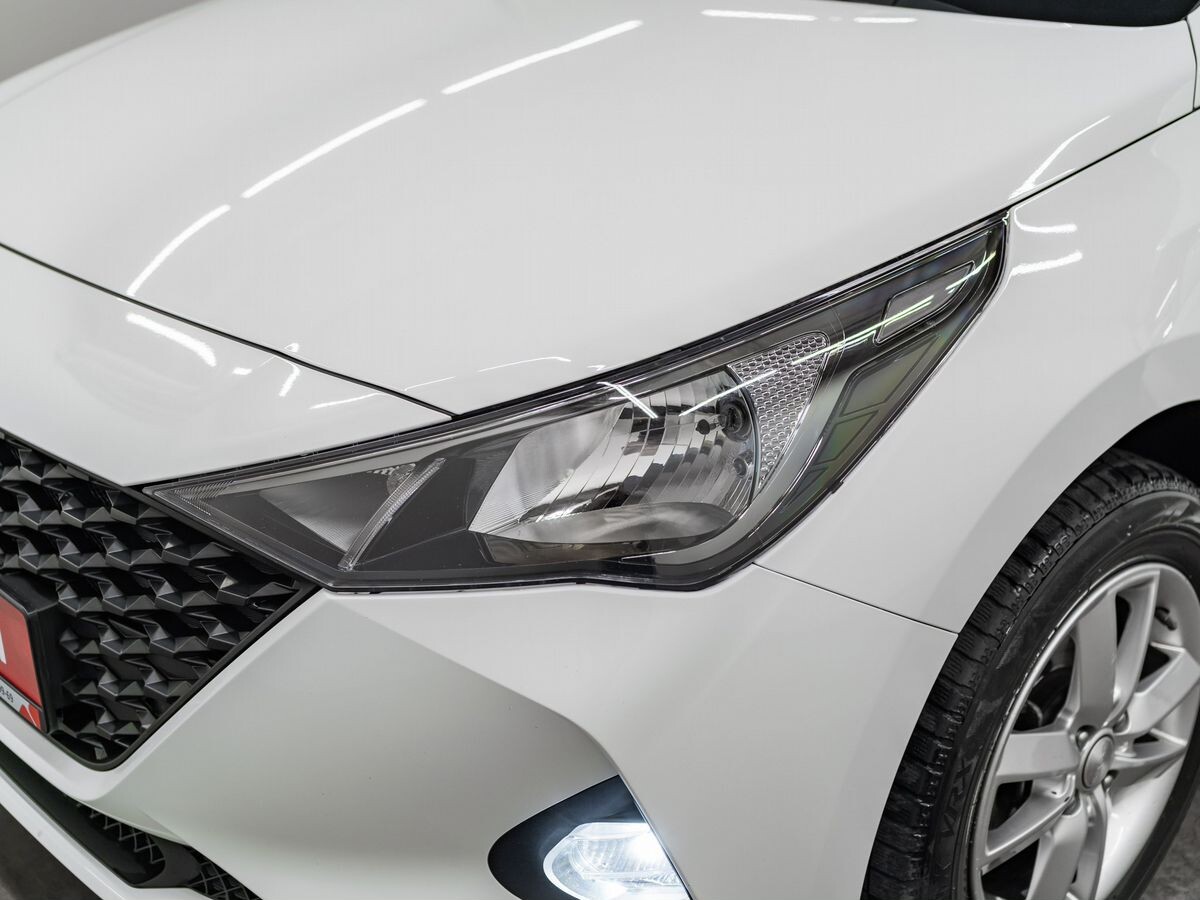 Hyundai Solaris 2020 - фото автомобиля