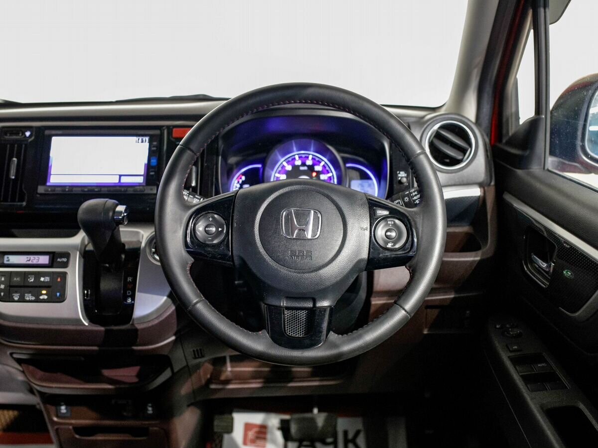 Honda N-WGN 2016 - фото автомобиля