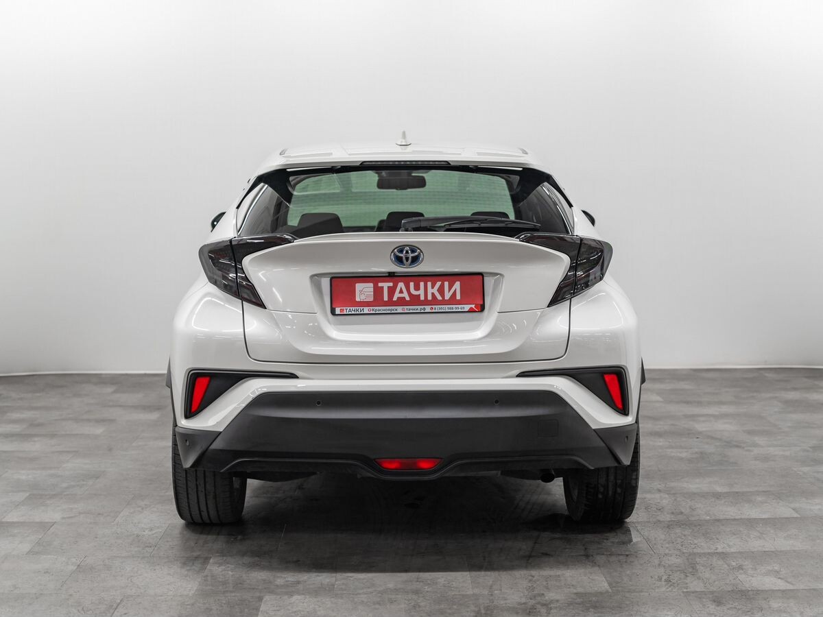 Toyota C-HR 2017 - фото автомобиля