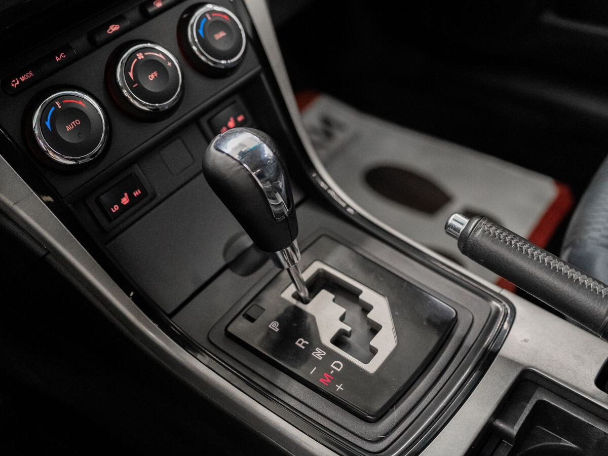 Mazda Mazda6 2010 - фото автомобиля