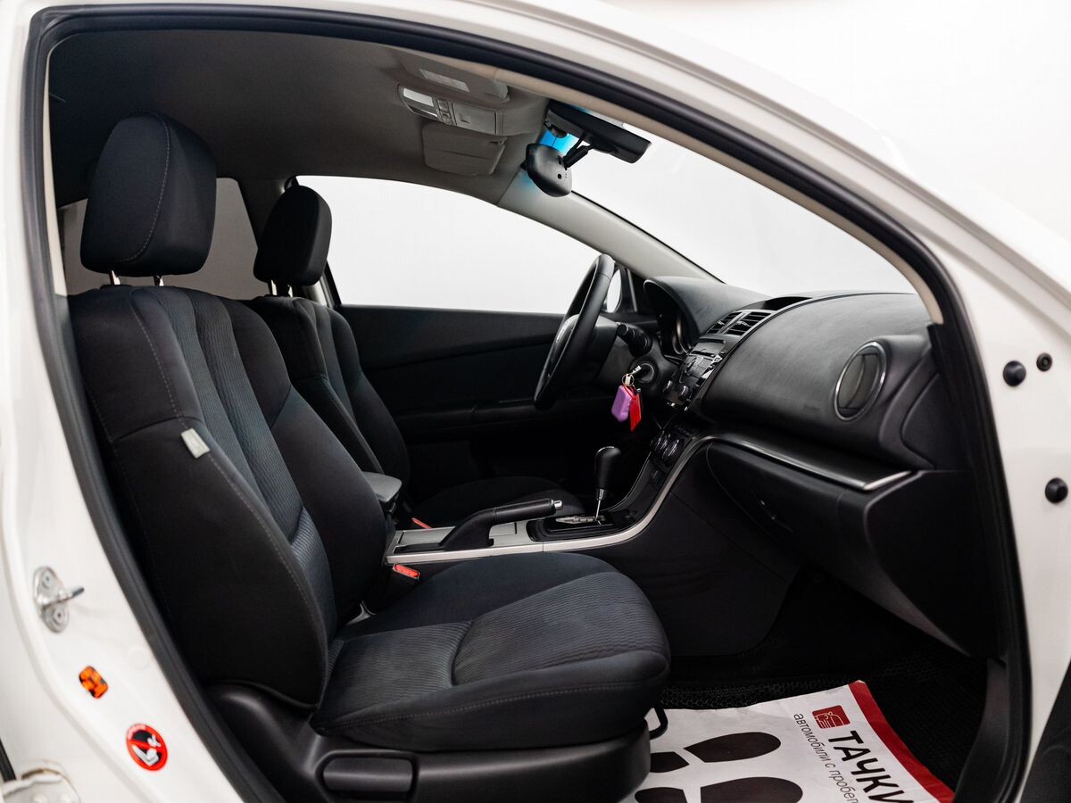 Mazda Mazda6 2010 - фото автомобиля