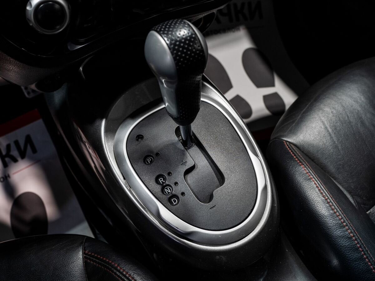 Nissan Juke 2013 - фото автомобиля
