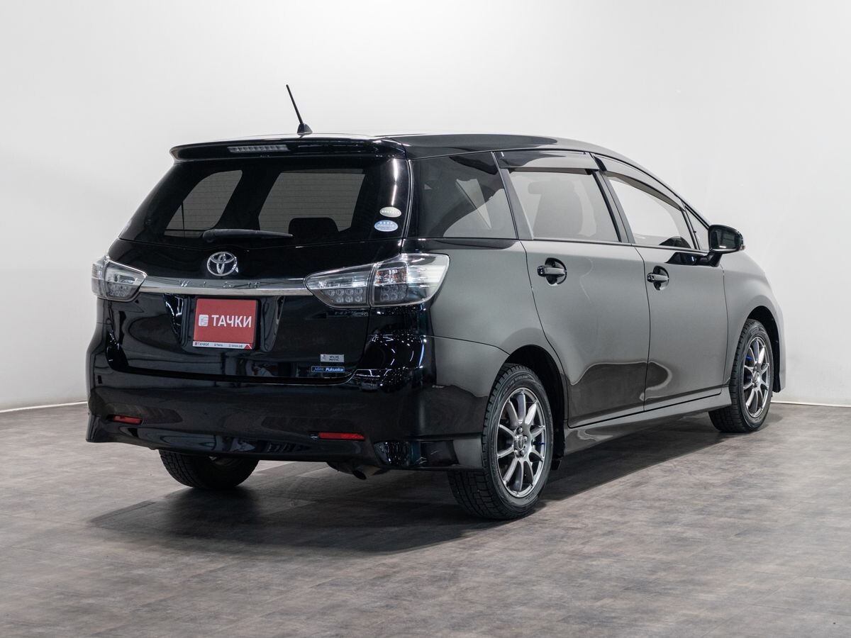 Toyota Wish 2014 - фото автомобиля