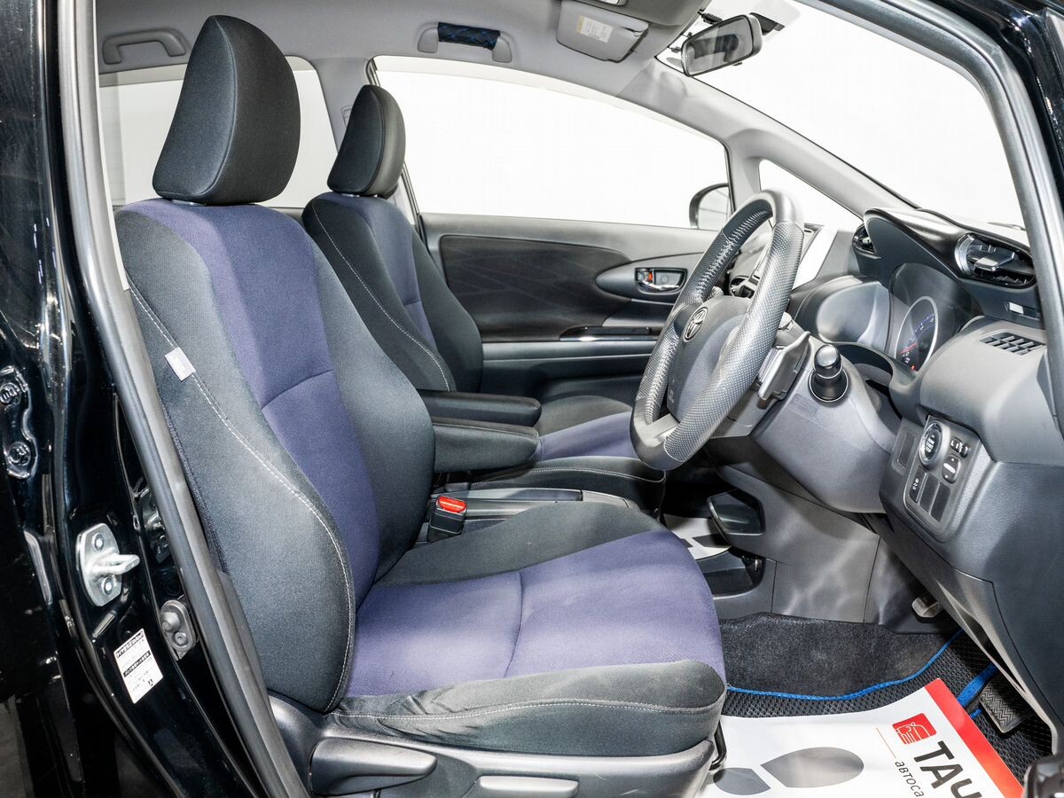 Toyota Wish 2014 - фото автомобиля