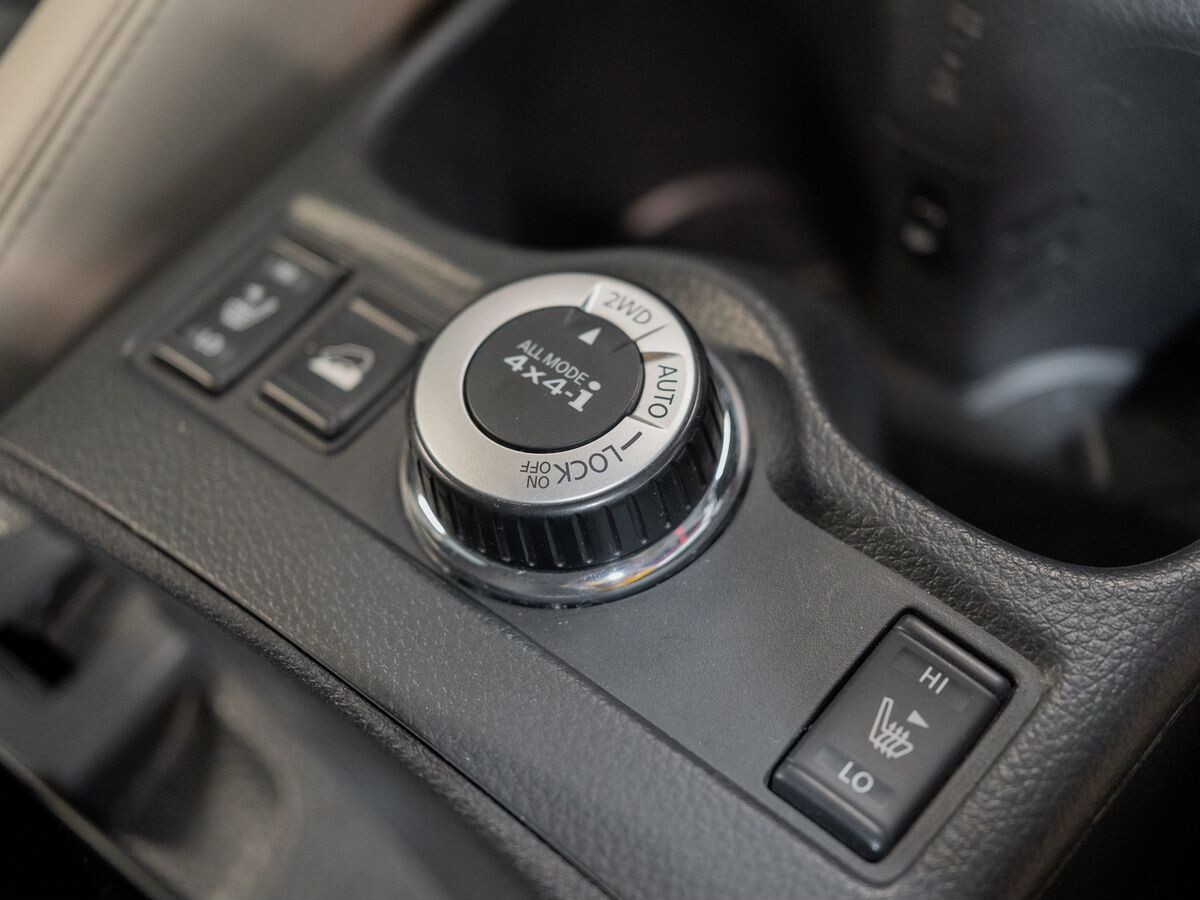 Nissan X-Trail 2015 - фото автомобиля
