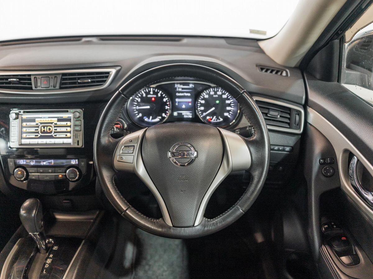 Nissan X-Trail 2015 - фото автомобиля