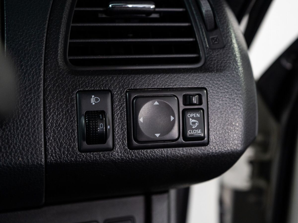 Nissan Serena 2015 - фото автомобиля