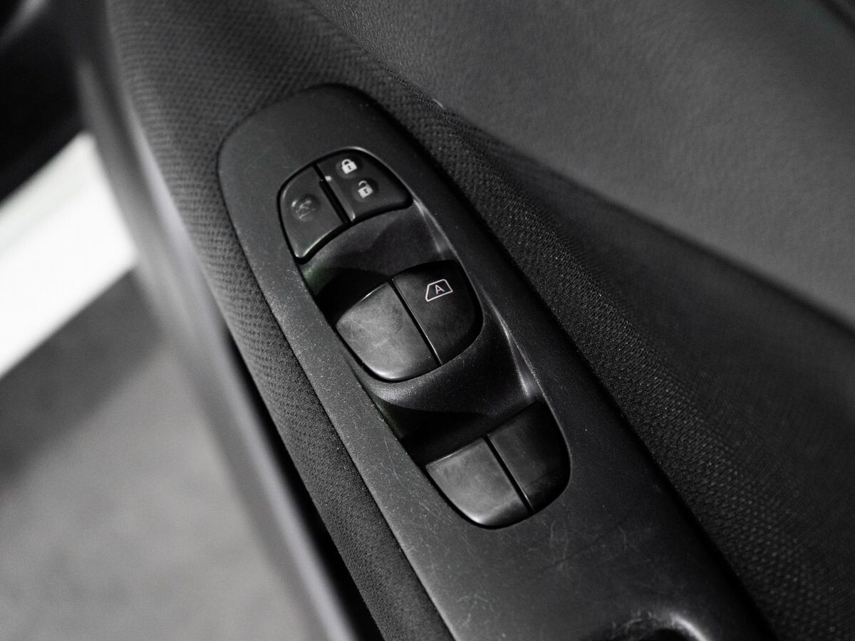 Nissan Serena 2015 - фото автомобиля