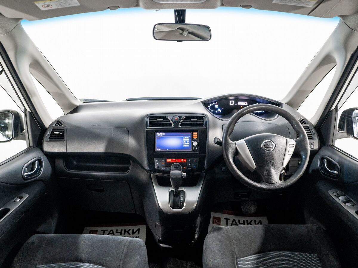 Nissan Serena 2015 - фото автомобиля