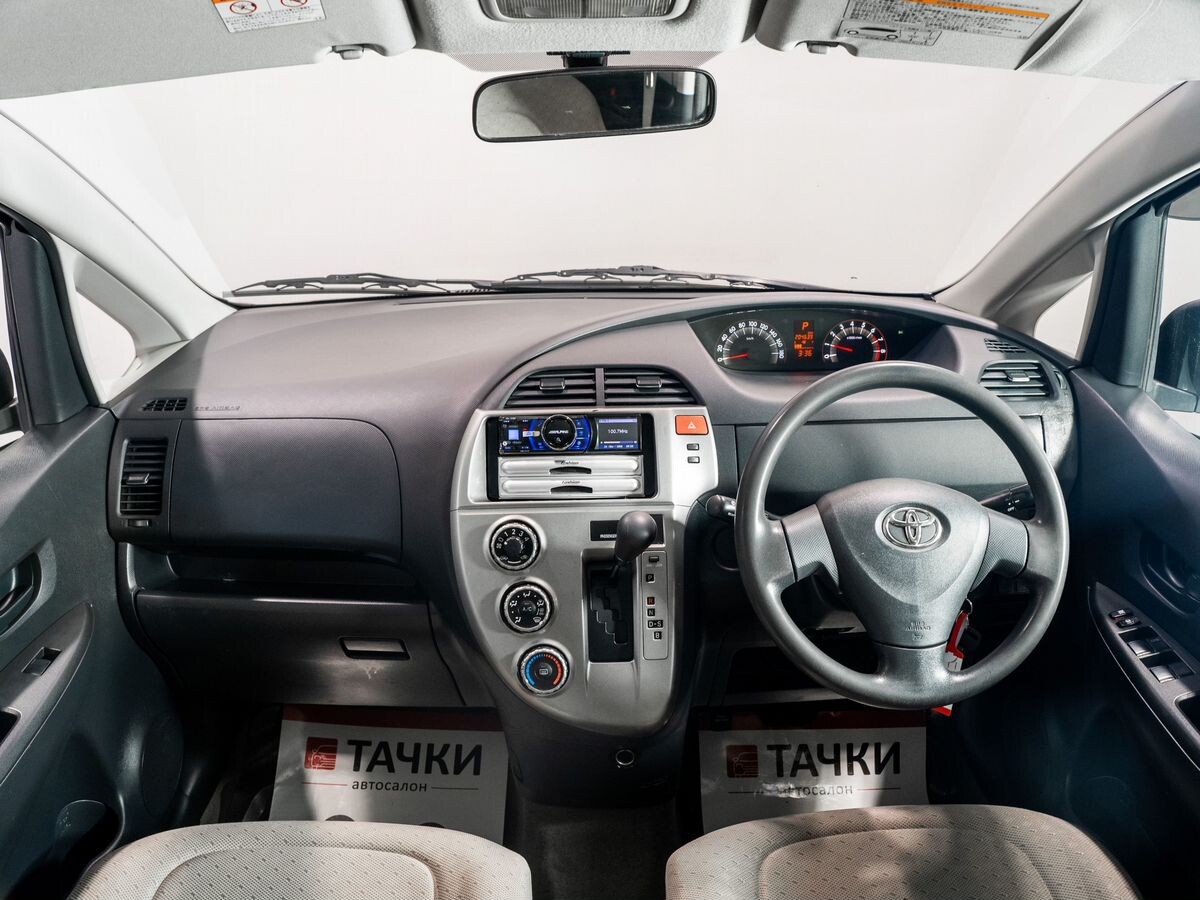 Toyota Ractis 2007 - фото автомобиля