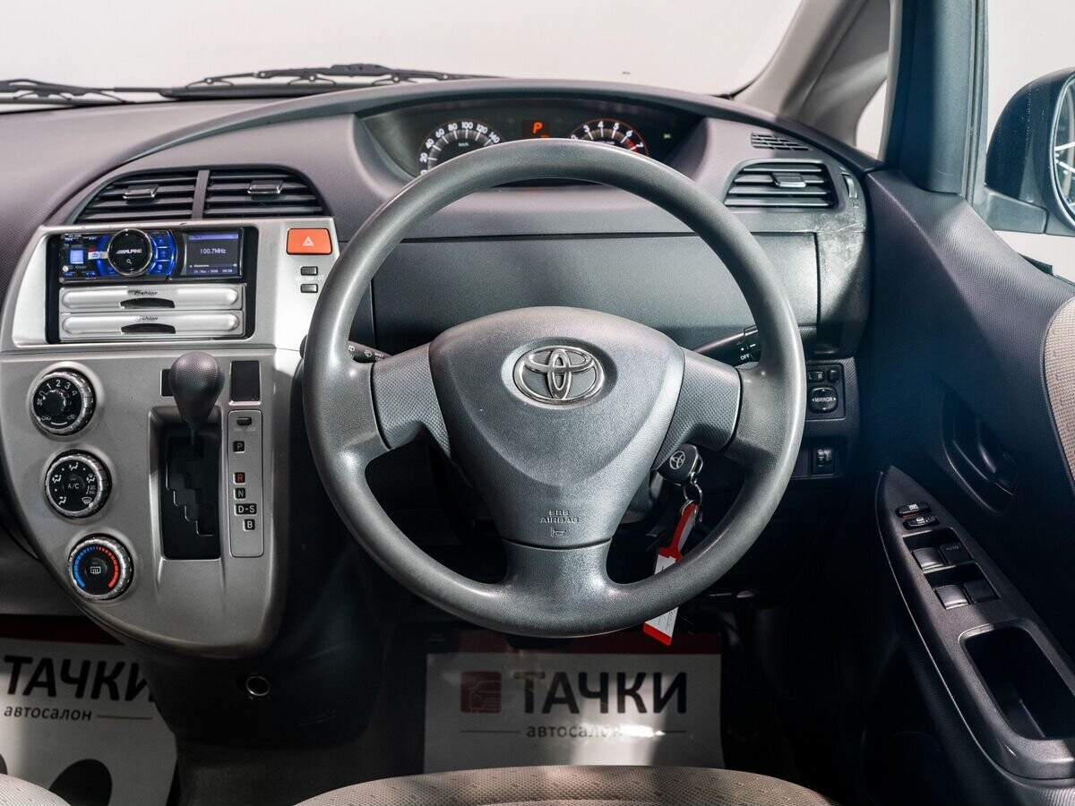 Toyota Ractis 2007 - фото автомобиля