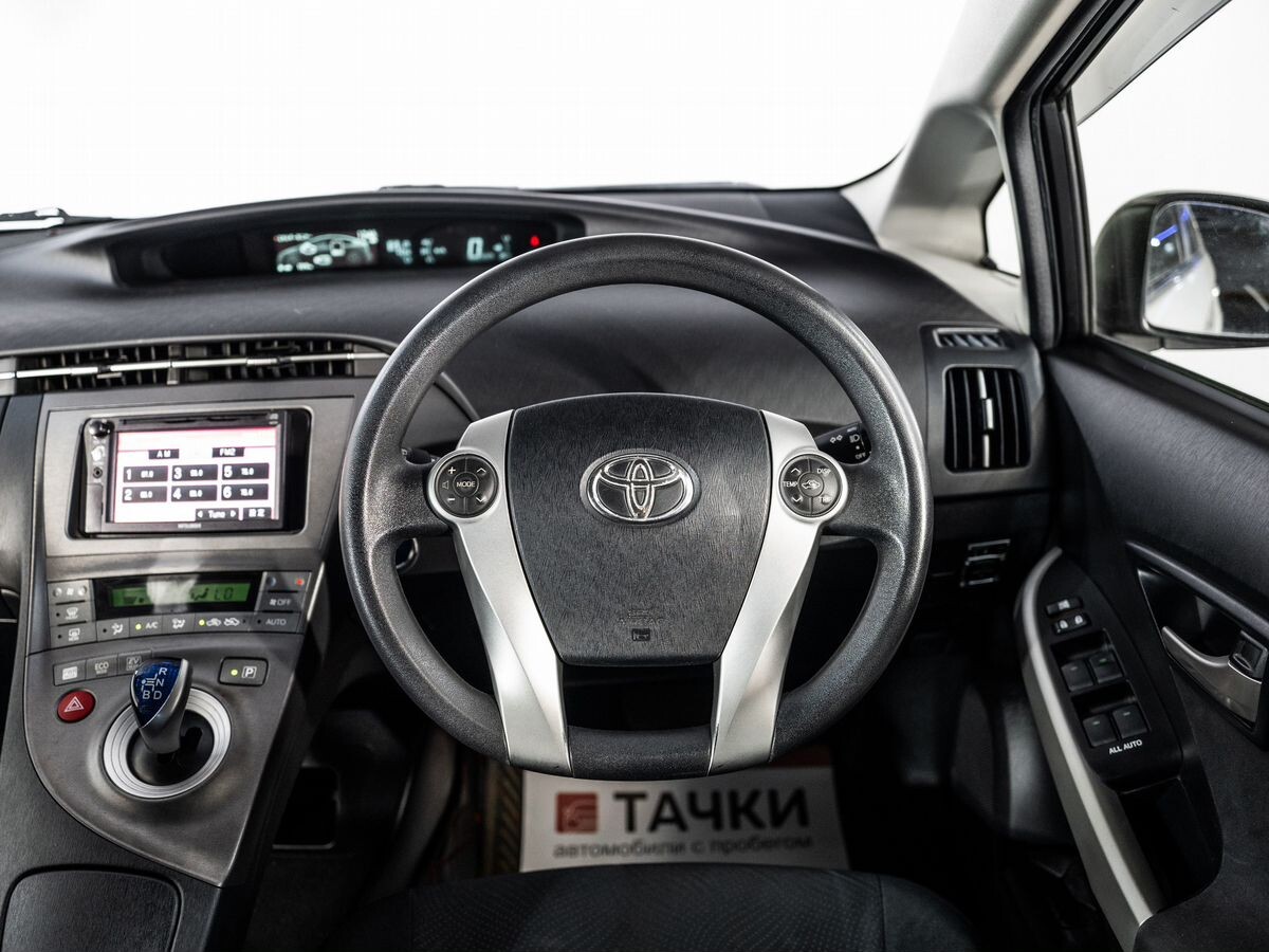 Toyota Prius 2012 - фото автомобиля