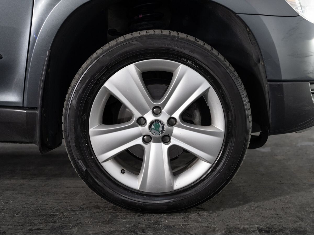 Skoda Yeti 2013 - фото автомобиля