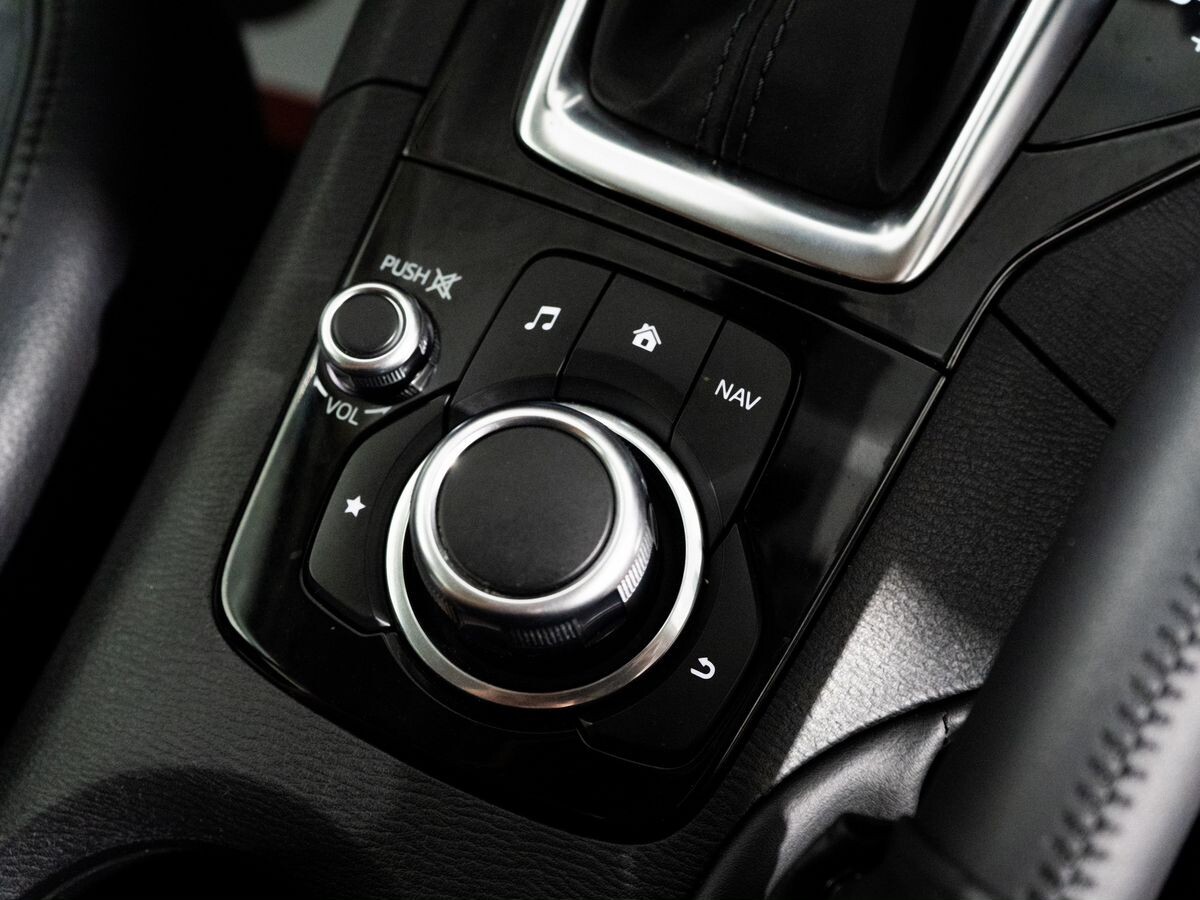 Mazda Axela 2016 - фото автомобиля