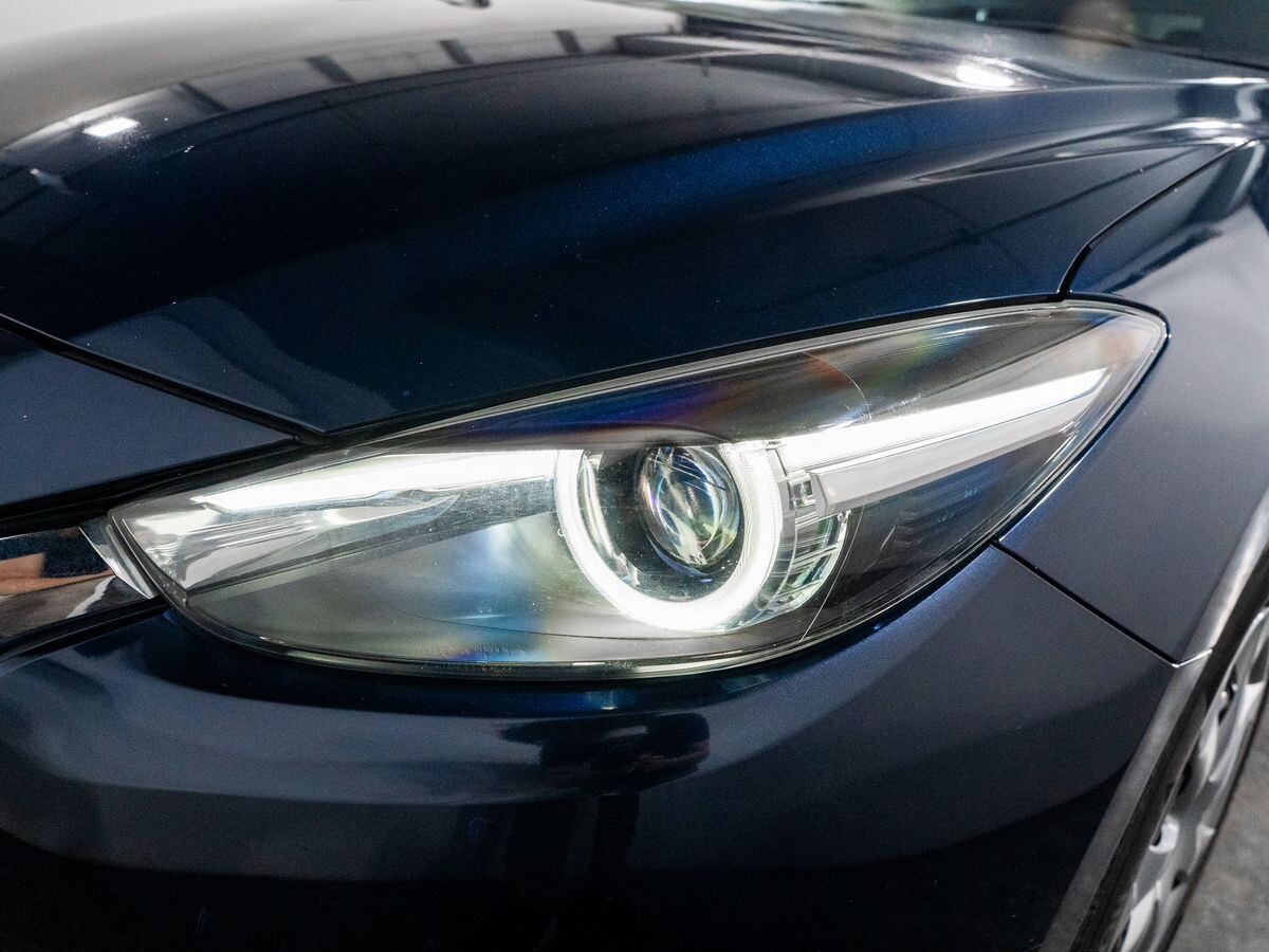 Mazda Axela 2016 - фото автомобиля
