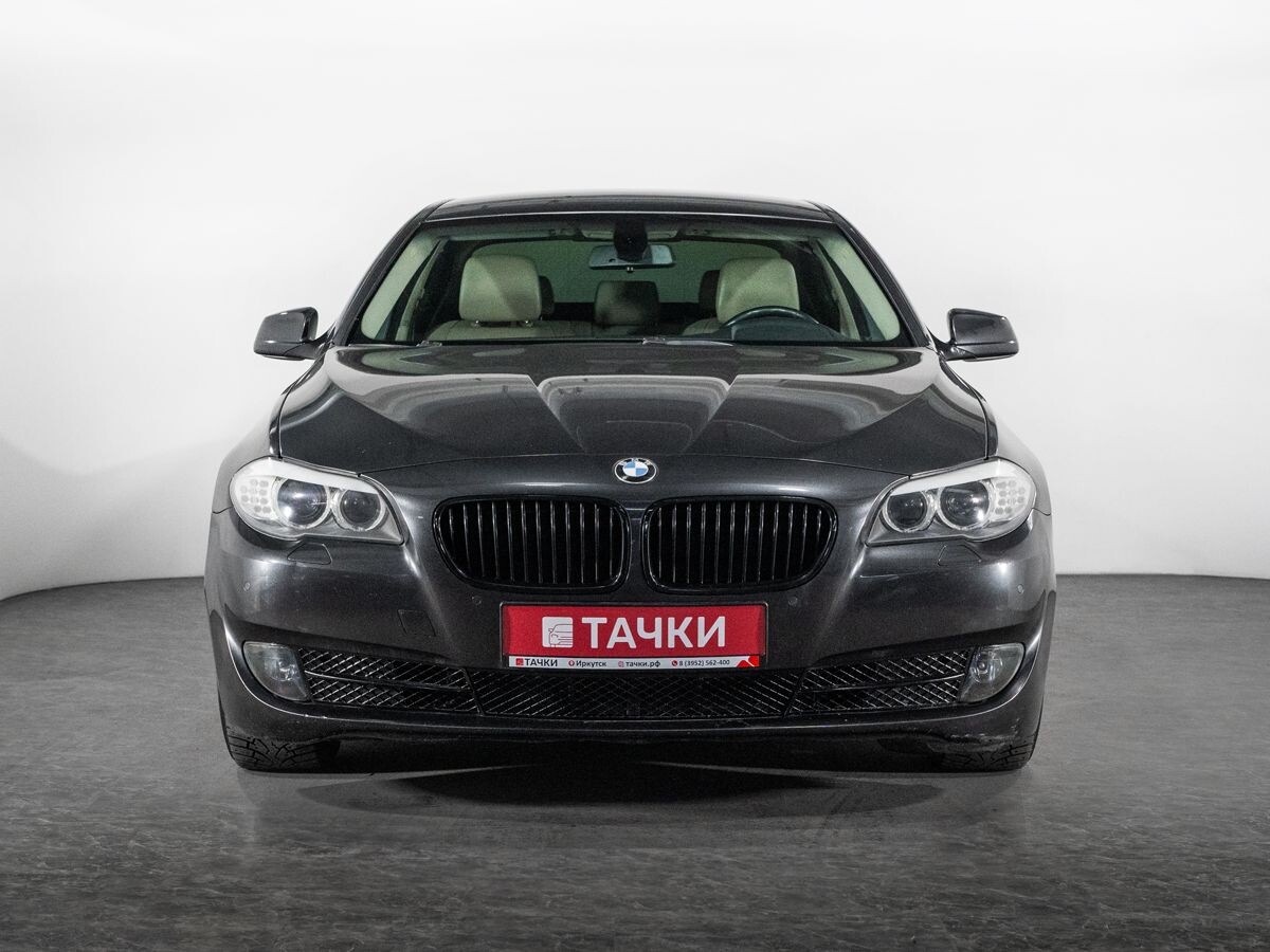 BMW 5-Series 2010 - фото автомобиля