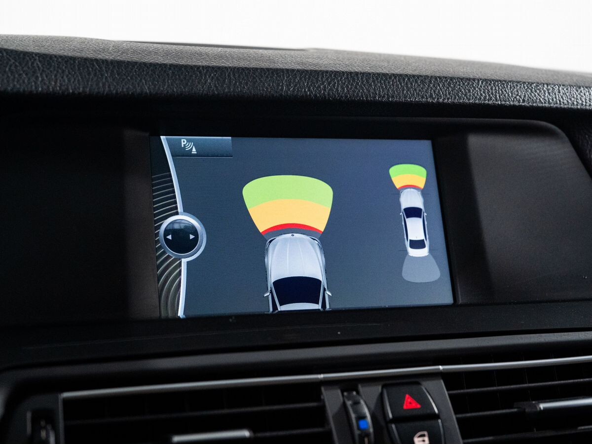 BMW 5-Series 2010 - фото автомобиля