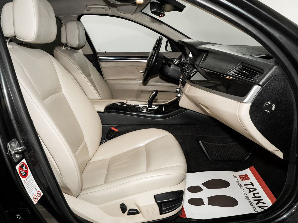 BMW 5-Series 2010 - фото автомобиля