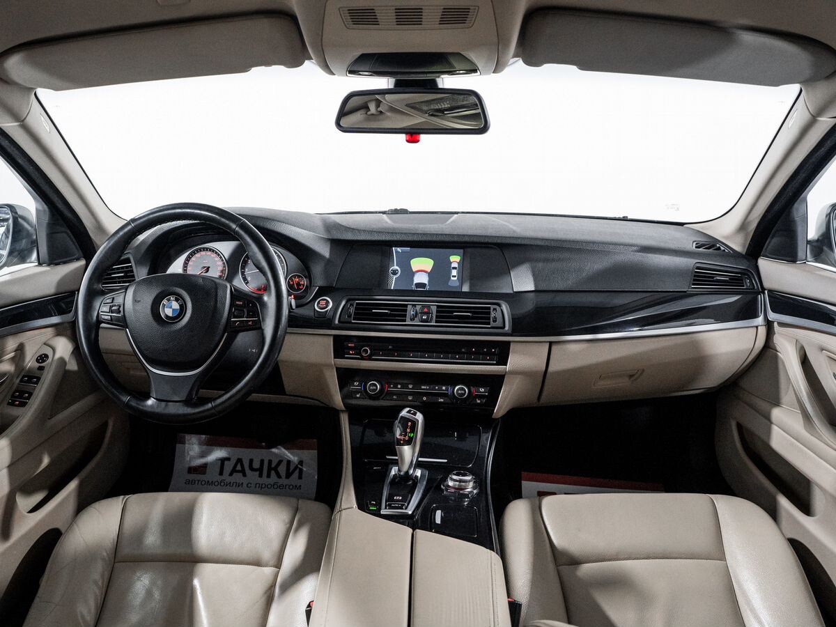 BMW 5-Series 2010 - фото автомобиля