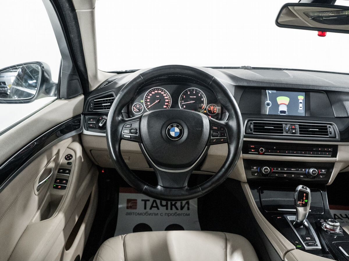 BMW 5-Series 2010 - фото автомобиля