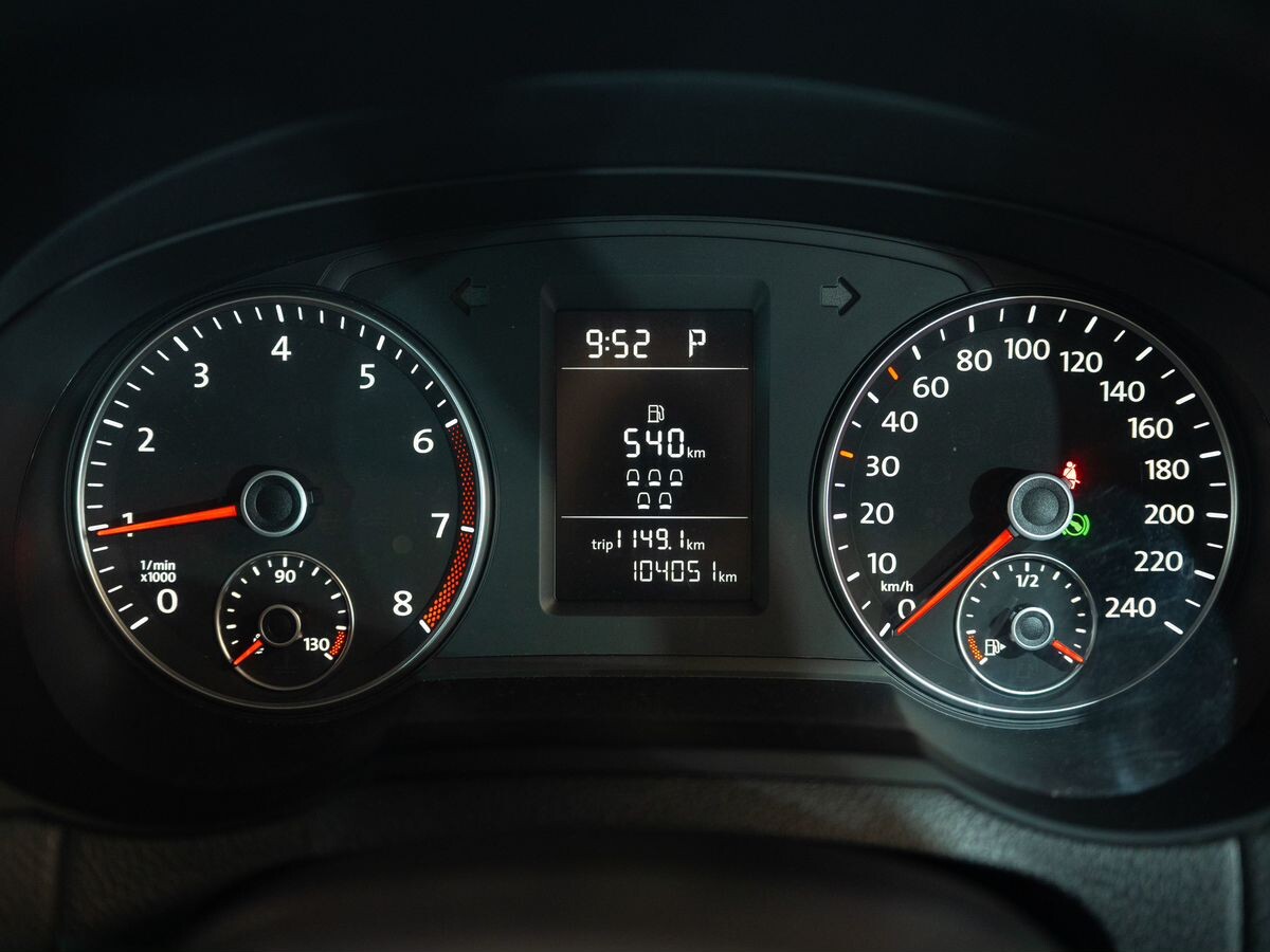 Volkswagen Sharan 2011 - фото автомобиля