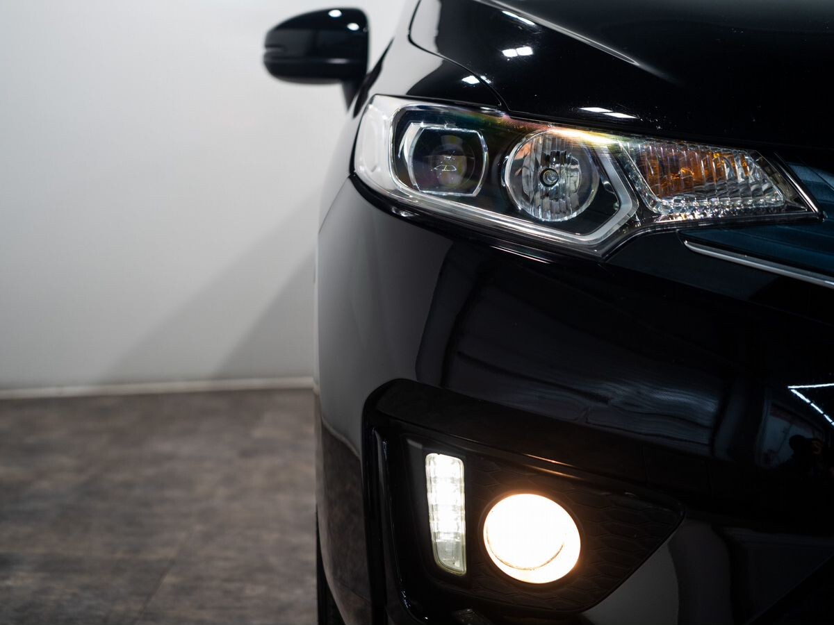 Honda Fit 2013 - фото автомобиля