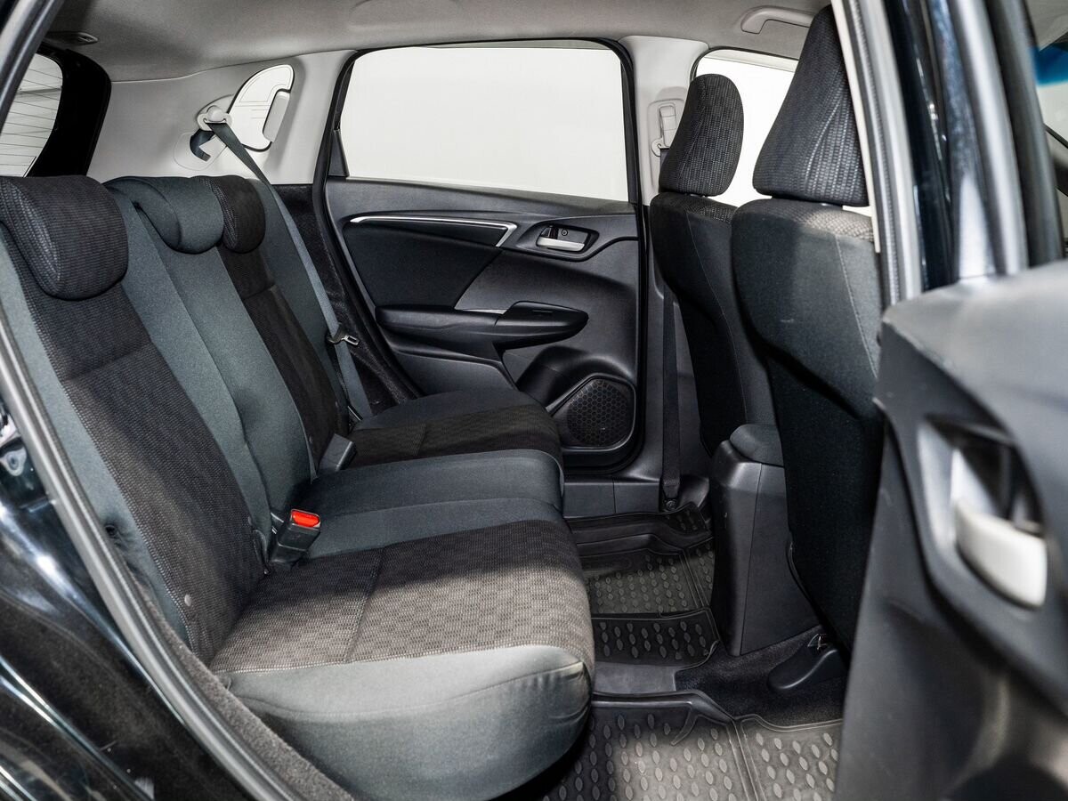 Honda Fit 2013 - фото автомобиля