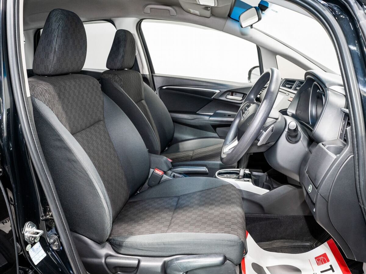 Honda Fit 2013 - фото автомобиля