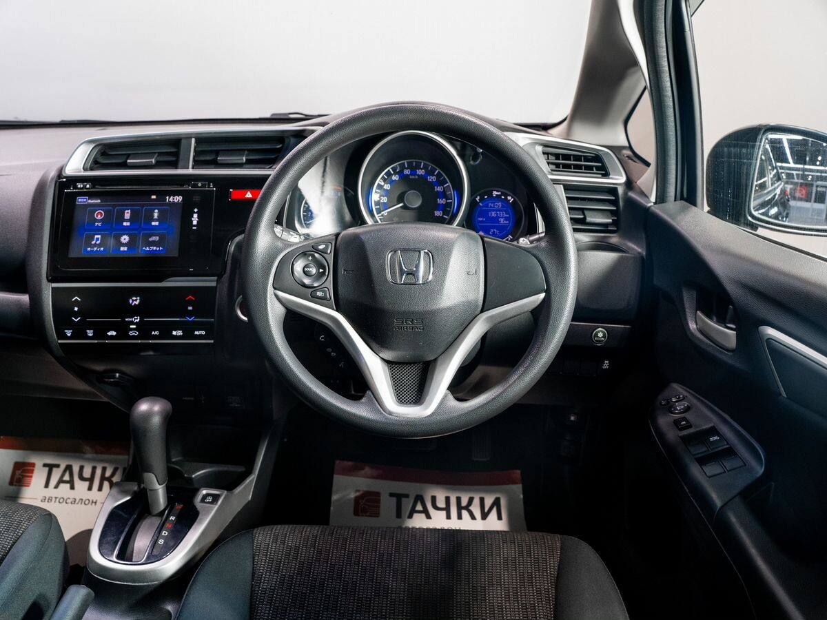 Honda Fit 2013 - фото автомобиля