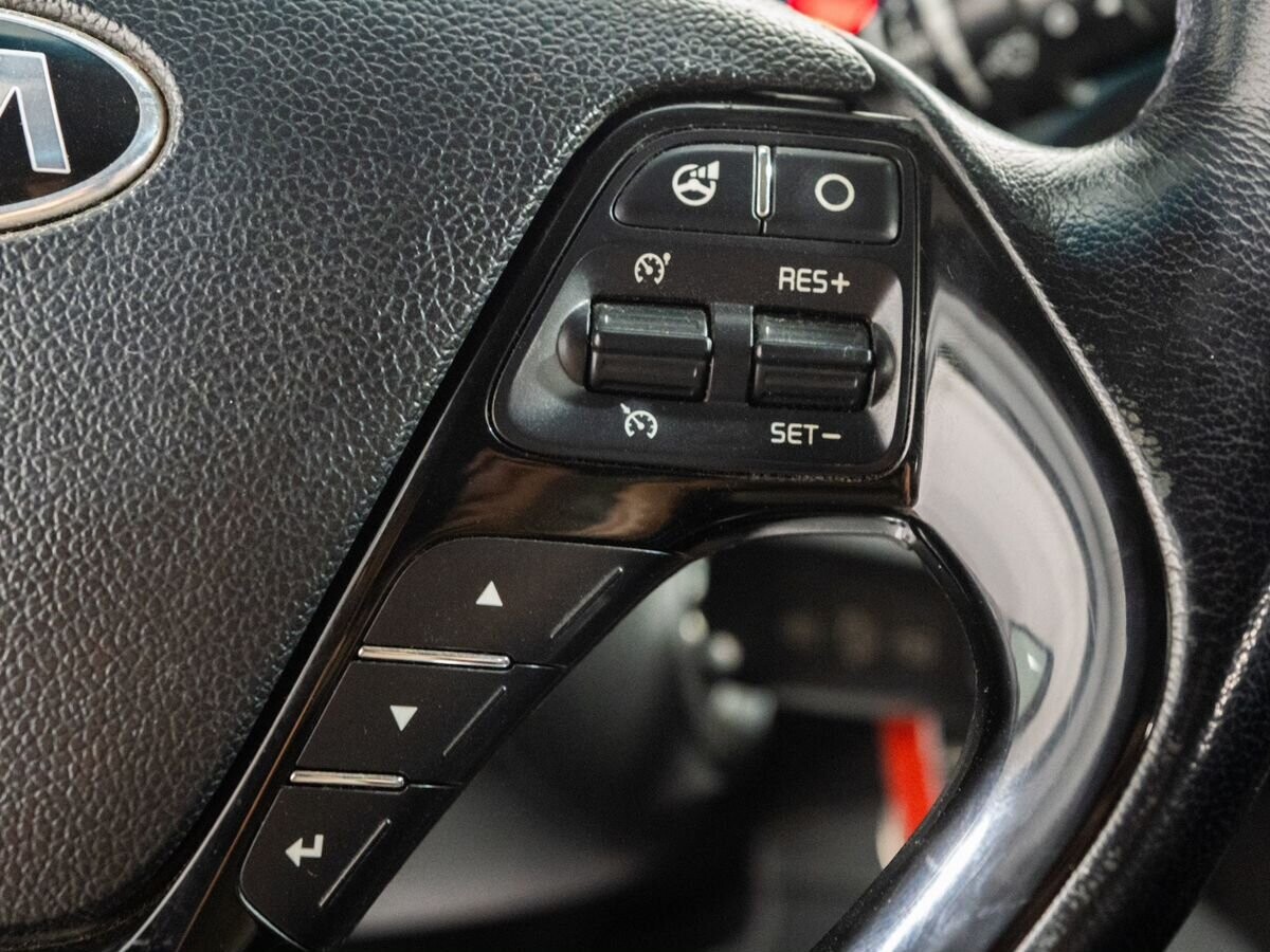 Kia Ceed 2013 - фото автомобиля