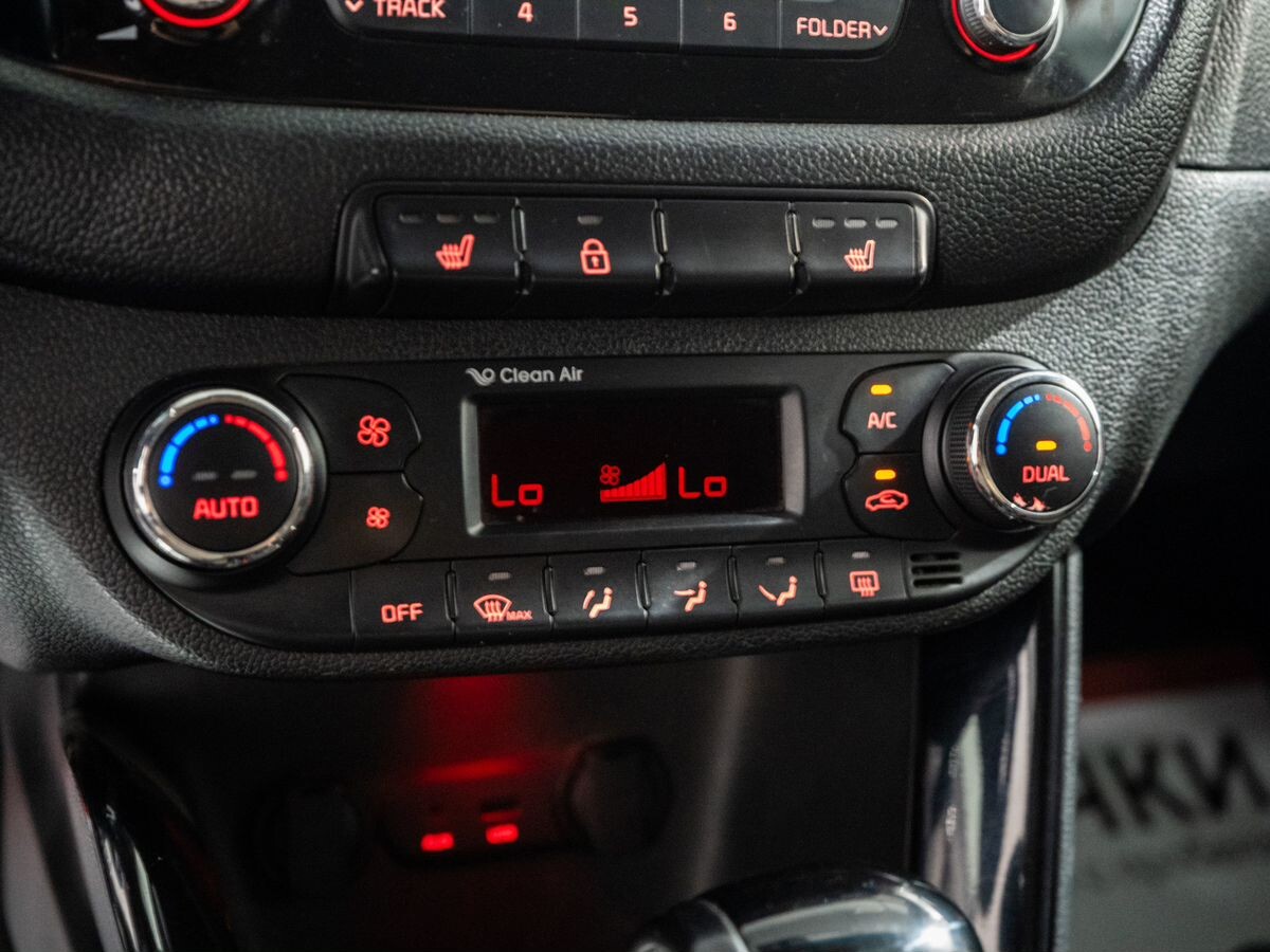 Kia Ceed 2013 - фото автомобиля
