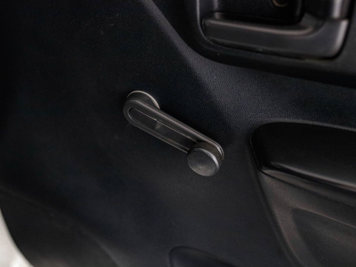 Daihatsu Mira 2011 - фото автомобиля