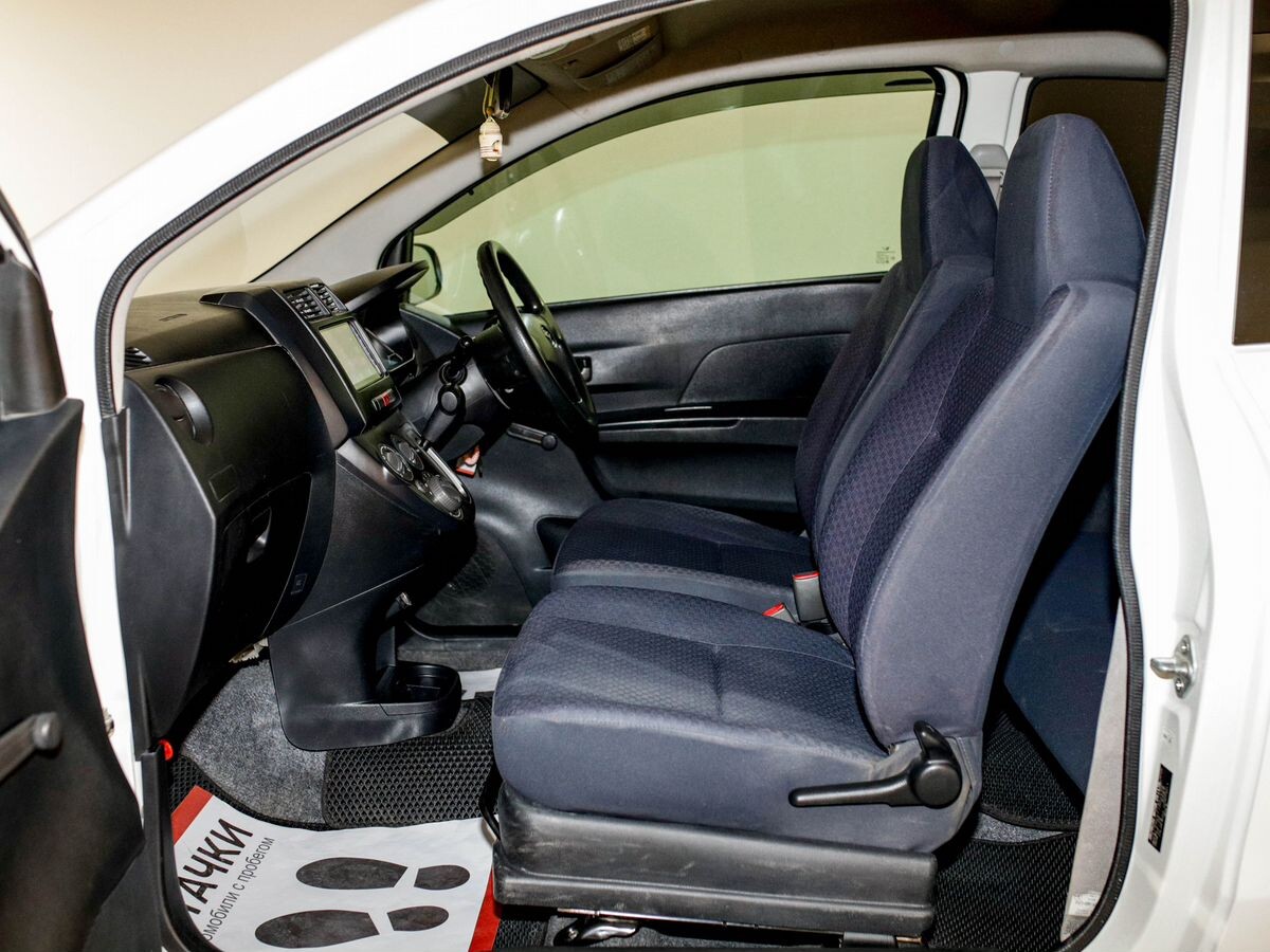 Daihatsu Mira 2011 - фото автомобиля