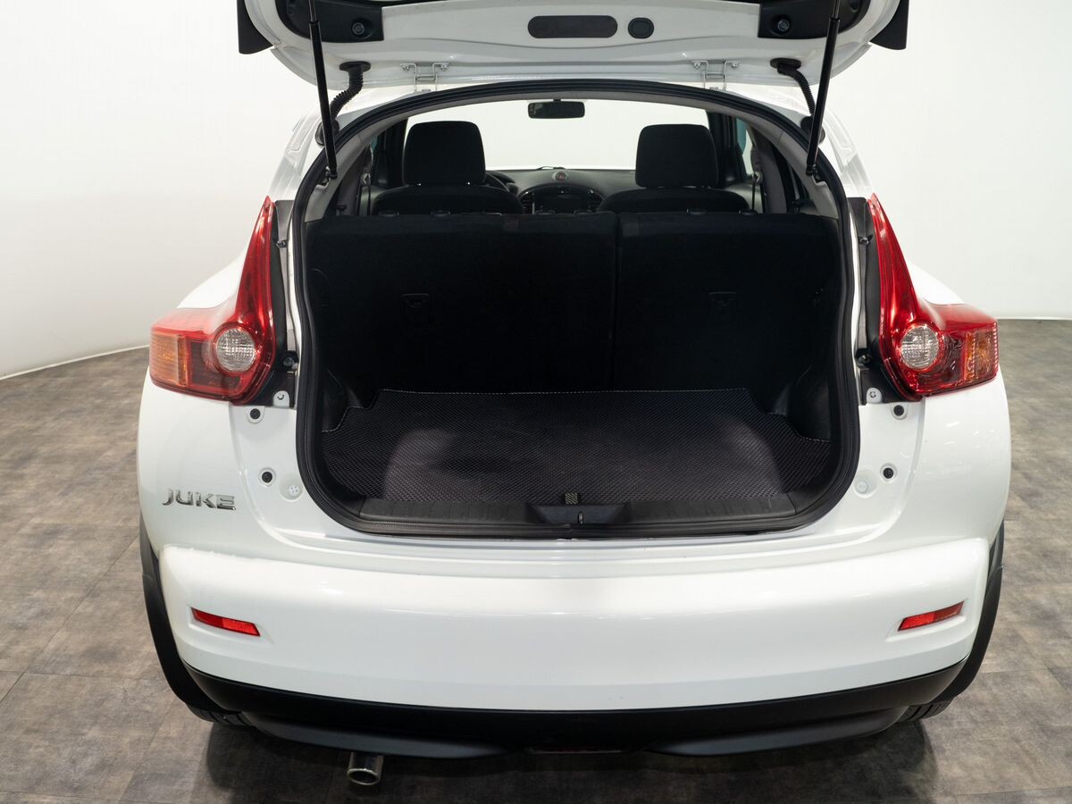 Nissan Juke 2012 - фото автомобиля