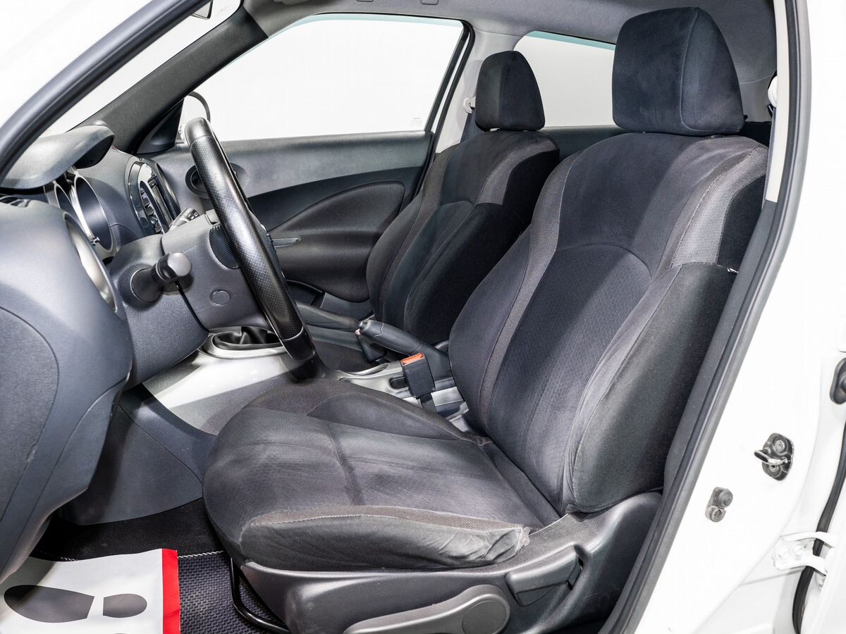 Nissan Juke 2012 - фото автомобиля