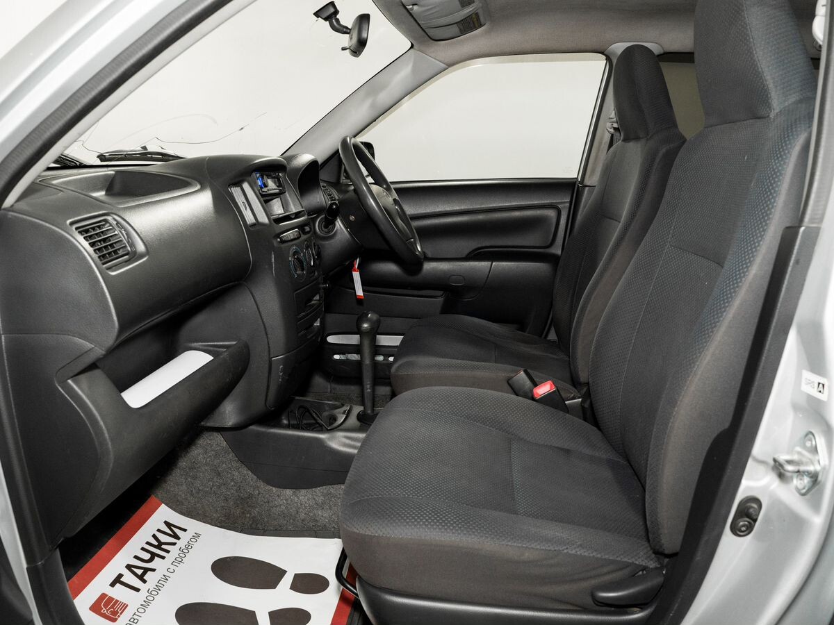 Toyota Probox 2010 - фото автомобиля