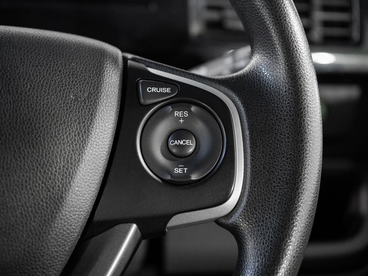 Honda Stepwgn 2015 - фото автомобиля