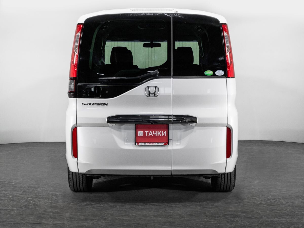 Honda Stepwgn 2015 - фото автомобиля