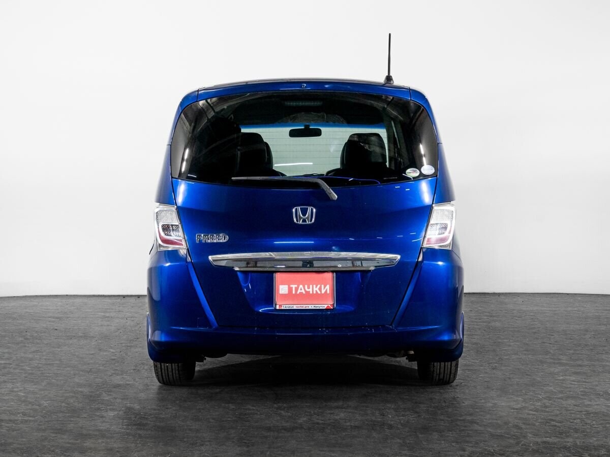 Honda Freed 2012 - фото автомобиля