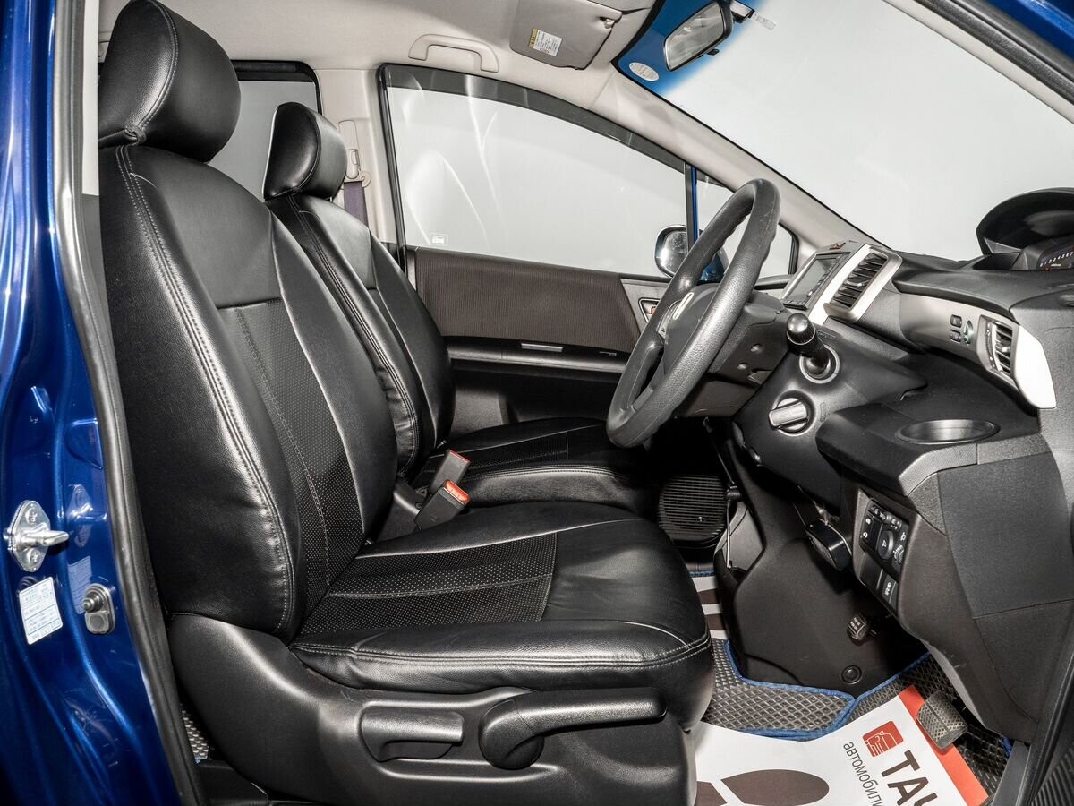 Honda Freed 2012 - фото автомобиля