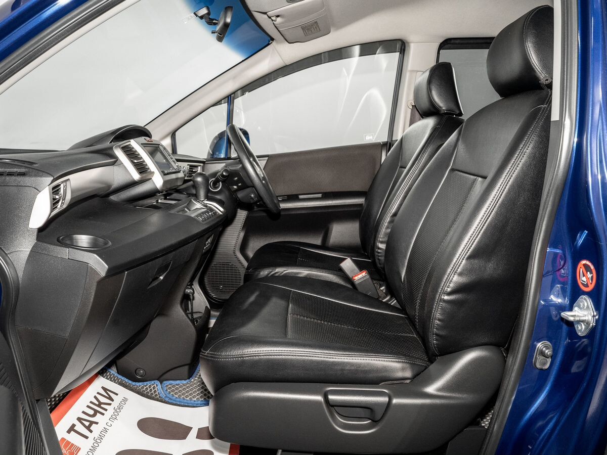 Honda Freed 2012 - фото автомобиля