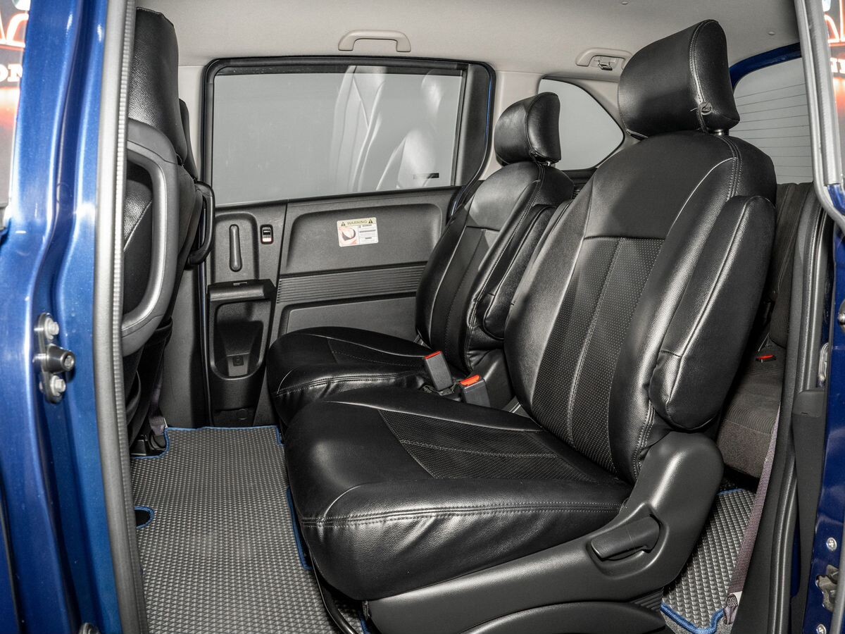 Honda Freed 2012 - фото автомобиля