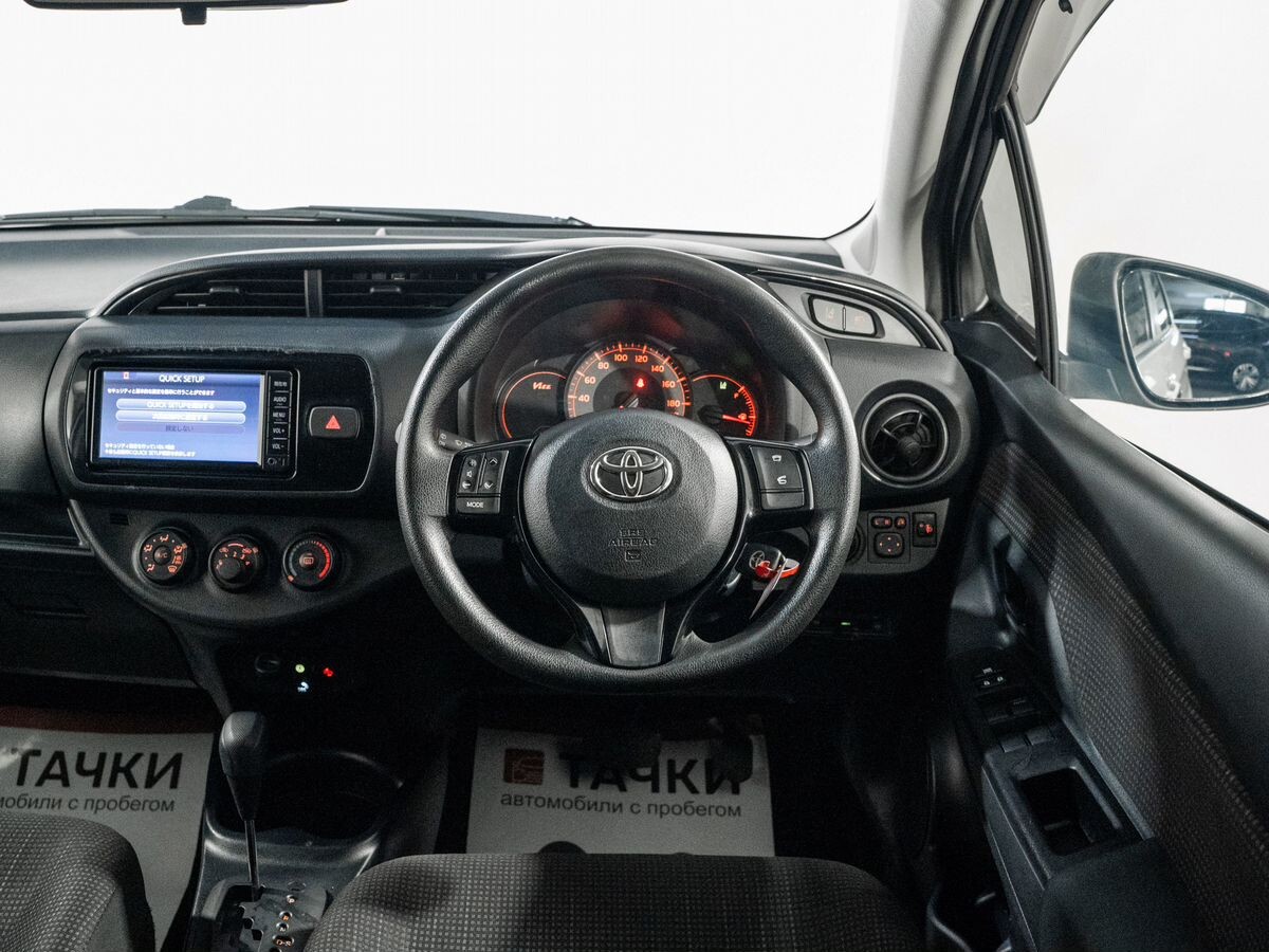 Toyota Vitz 2018 - фото автомобиля
