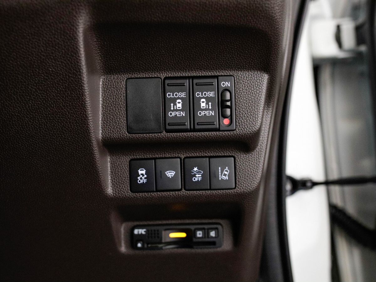 Honda Freed 2017 - фото автомобиля