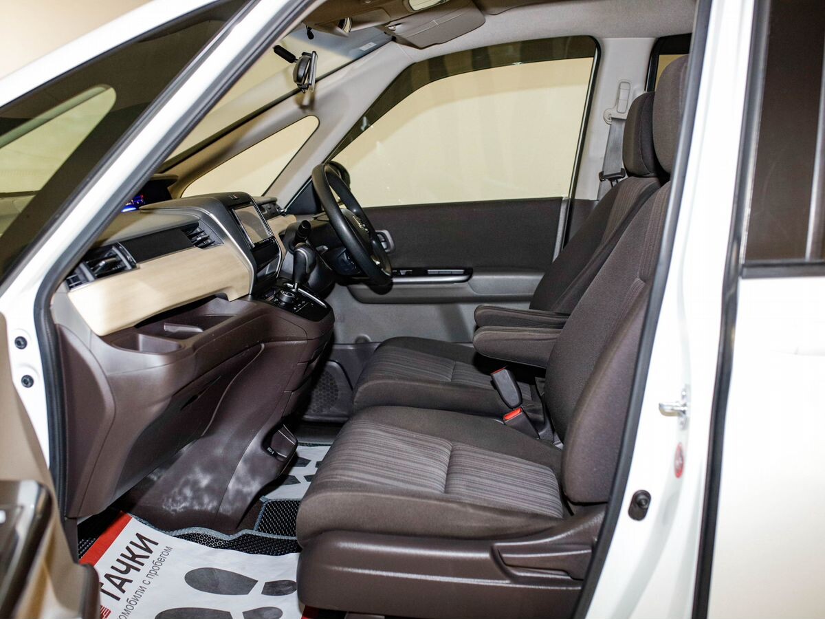 Honda Freed 2017 - фото автомобиля