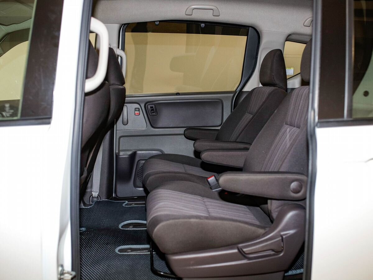 Honda Freed 2017 - фото автомобиля