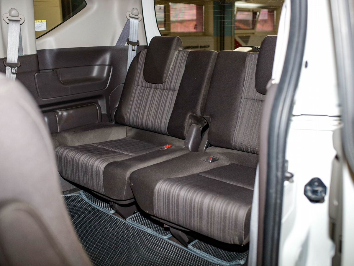 Honda Freed 2017 - фото автомобиля