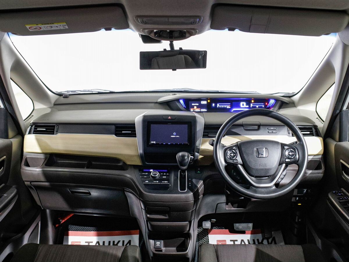 Honda Freed 2017 - фото автомобиля