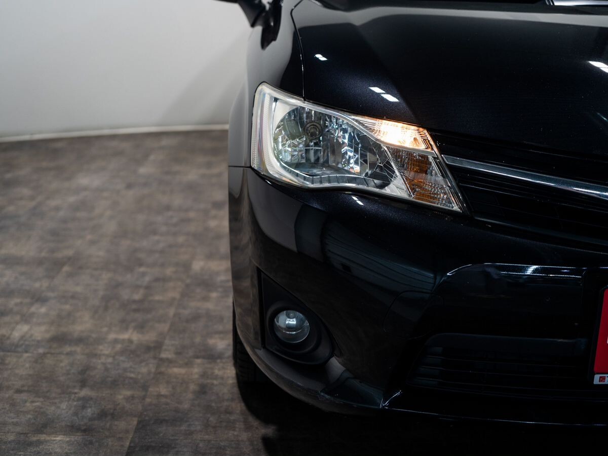 Toyota Corolla Fielder 2012 - фото автомобиля